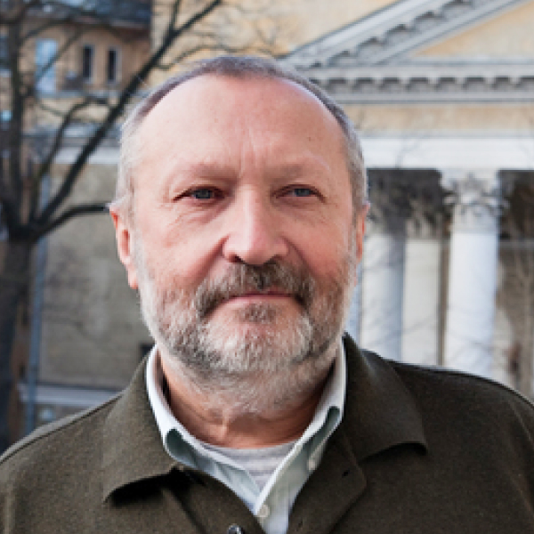 Преподаватель ВШРиС Александр Поздняков