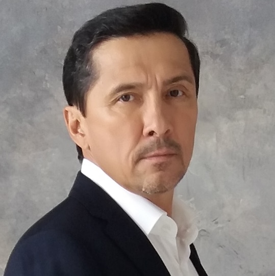 Преподаватель ВШРиС Рафаэль Хисматулин